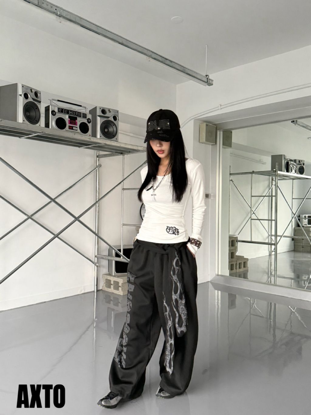 tw-11134207-81ztk-mja6v6zec5c495