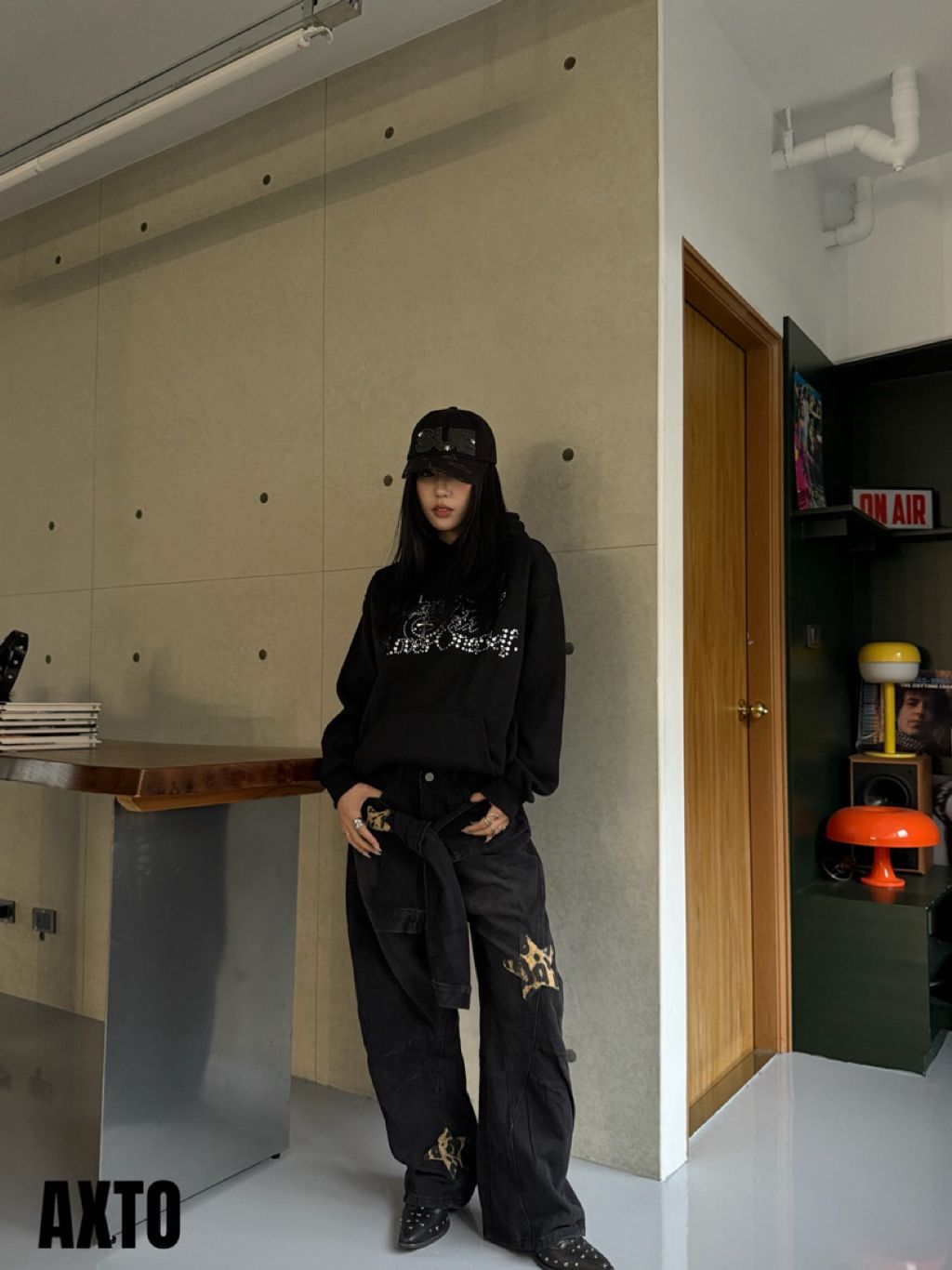 tw-11134207-81ztd-mja7qd2fi804ae