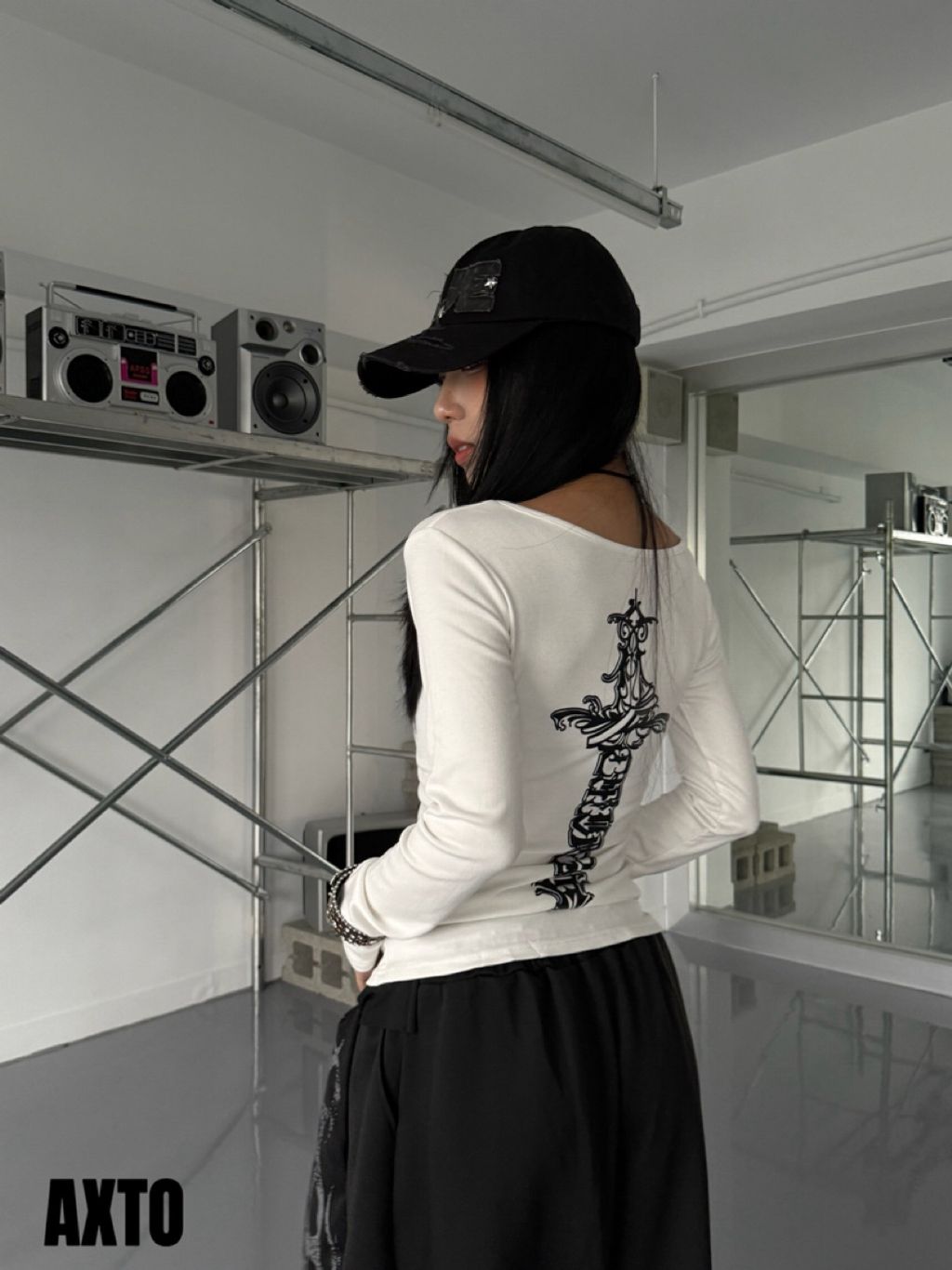 tw-11134207-81ztp-mja4q548khz70c