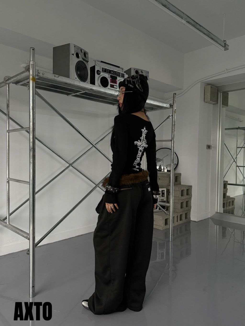 tw-11134207-81ztk-mja7xb52sxs0a2