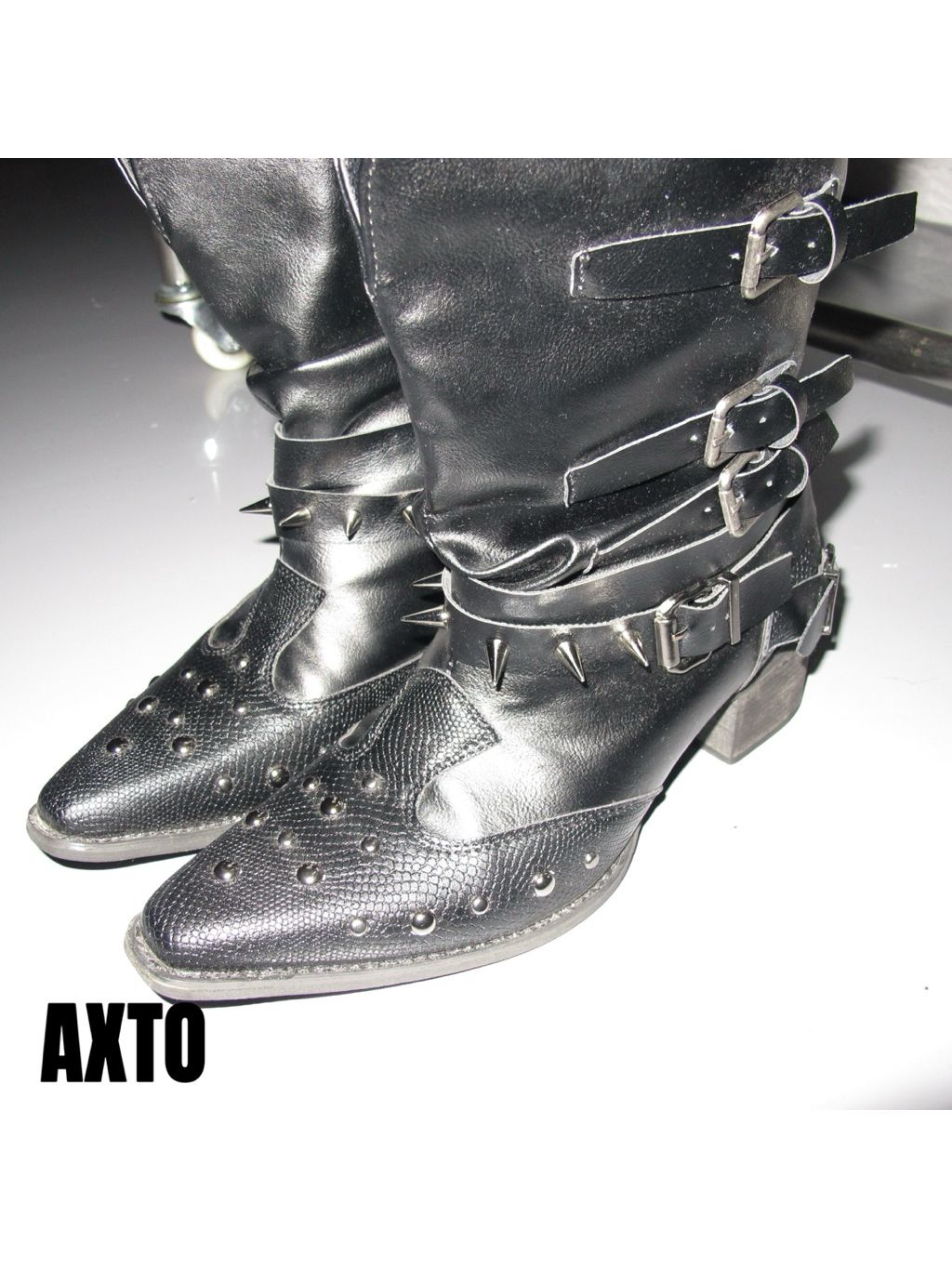 tw-11134207-81ztl-mjavlyn4aeio5c