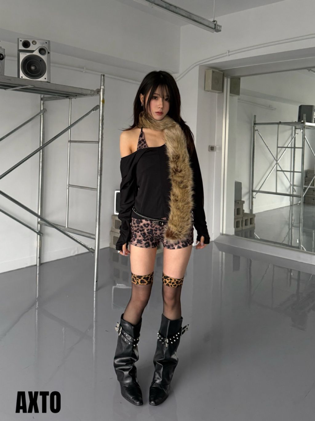 tw-11134207-820ld-mkhqkdis2vi890