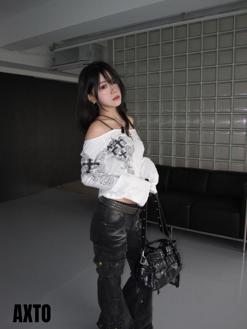 tw-11134207-820ld-mkhsz9jral1g79