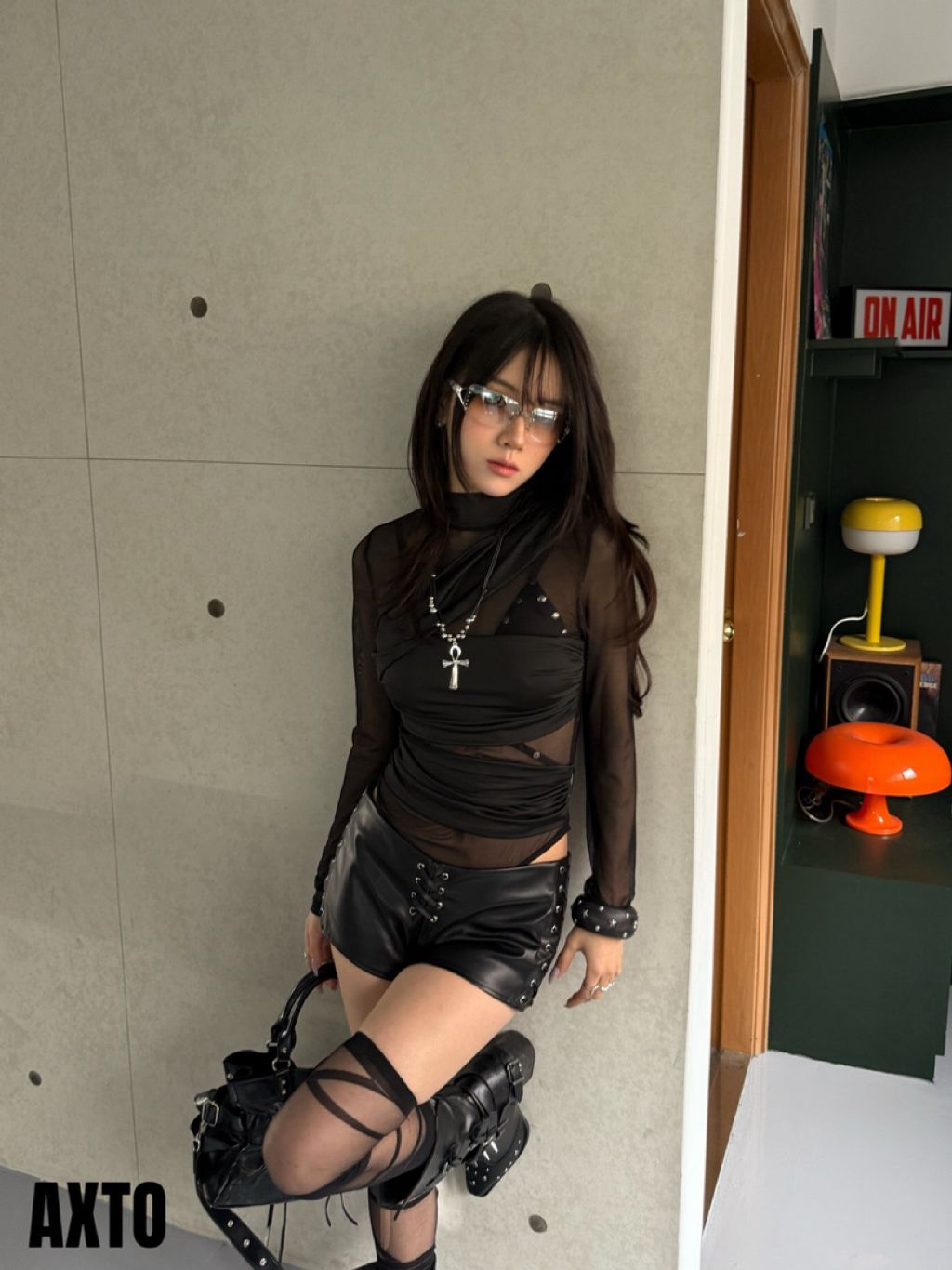 tw-11134207-820le-mkjbozmzuhom9f