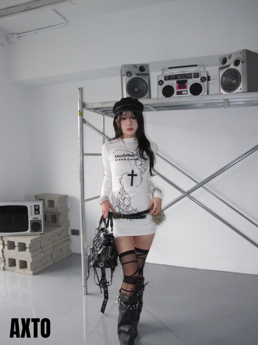 tw-11134207-820l5-mkhpspon2adkd8