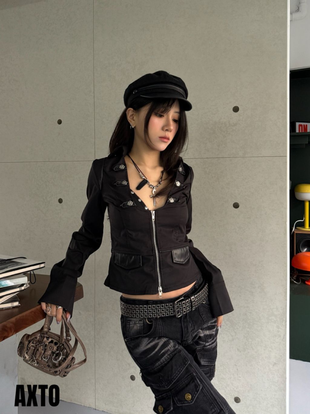 tw-11134207-820l4-mkhrkyvk0m4m7c