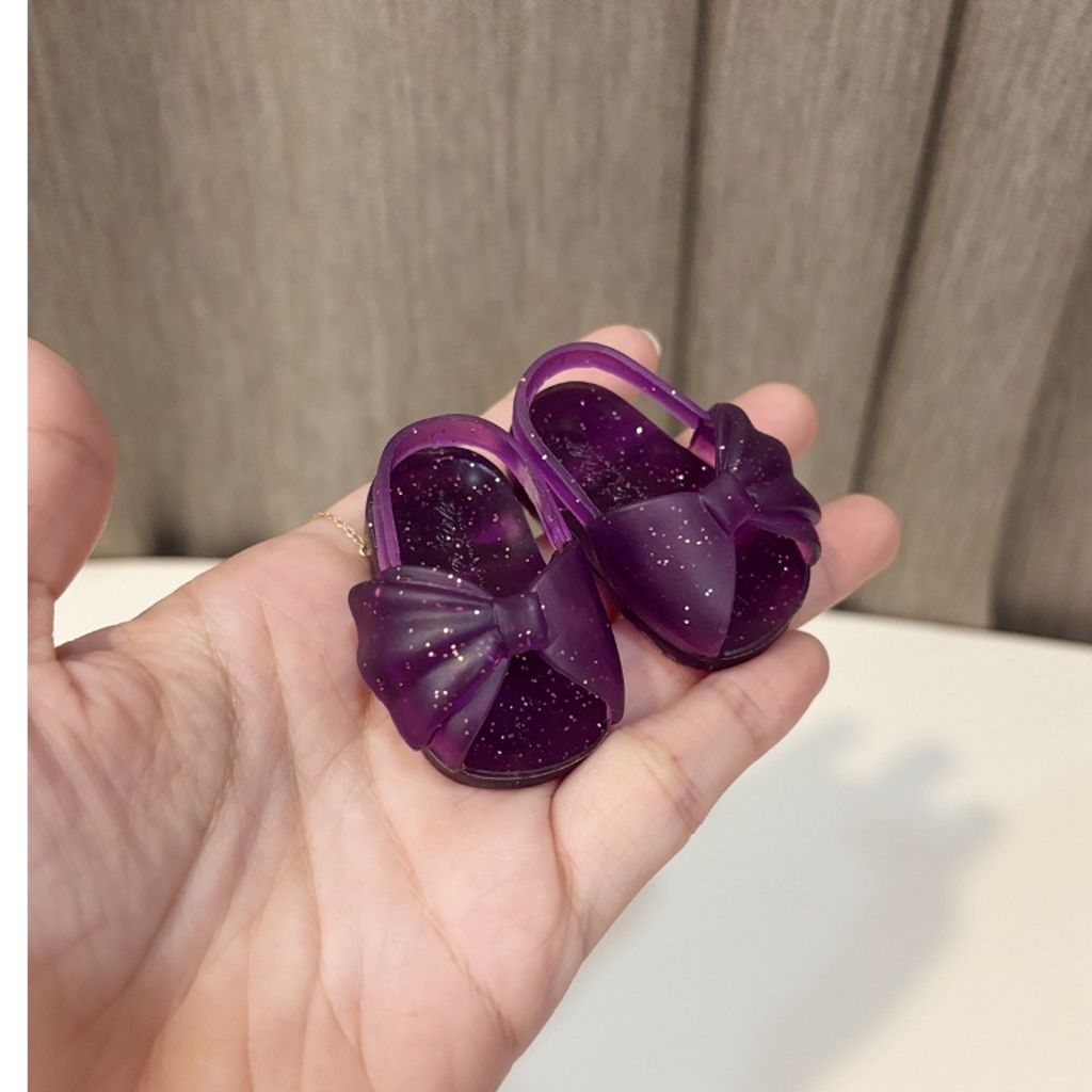 tw-11134207-7r98p-ls0wmf4w5gjsf0