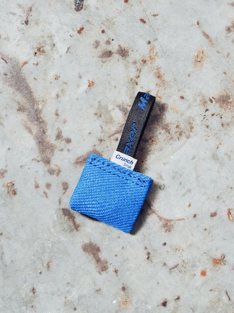 crunch tug_small_blue