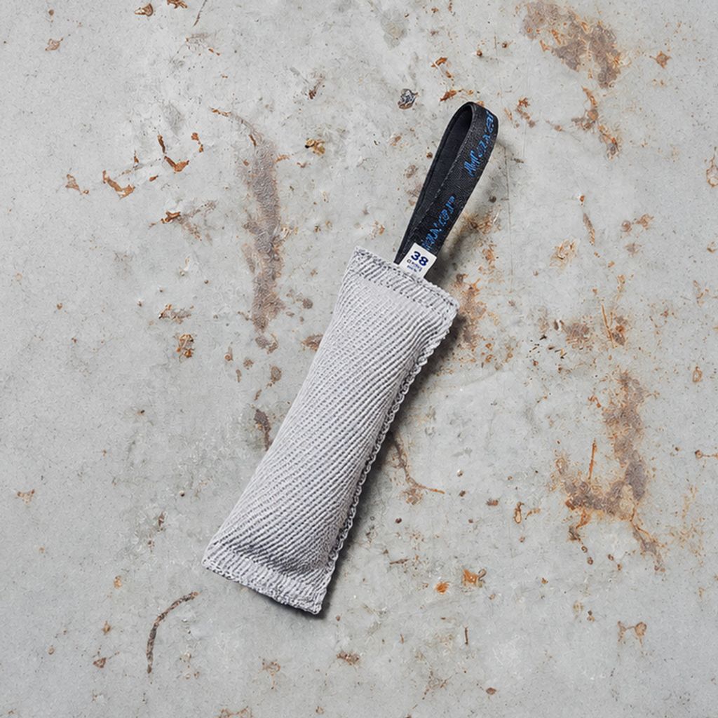 one handle tug 38D_grey