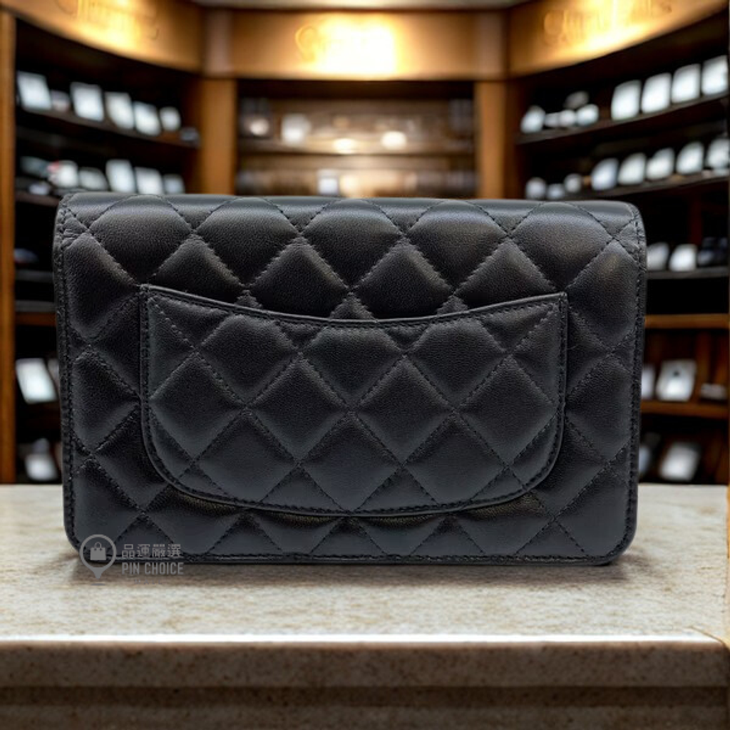 經典菱格紋小羊皮WOC手拿:斜背包3