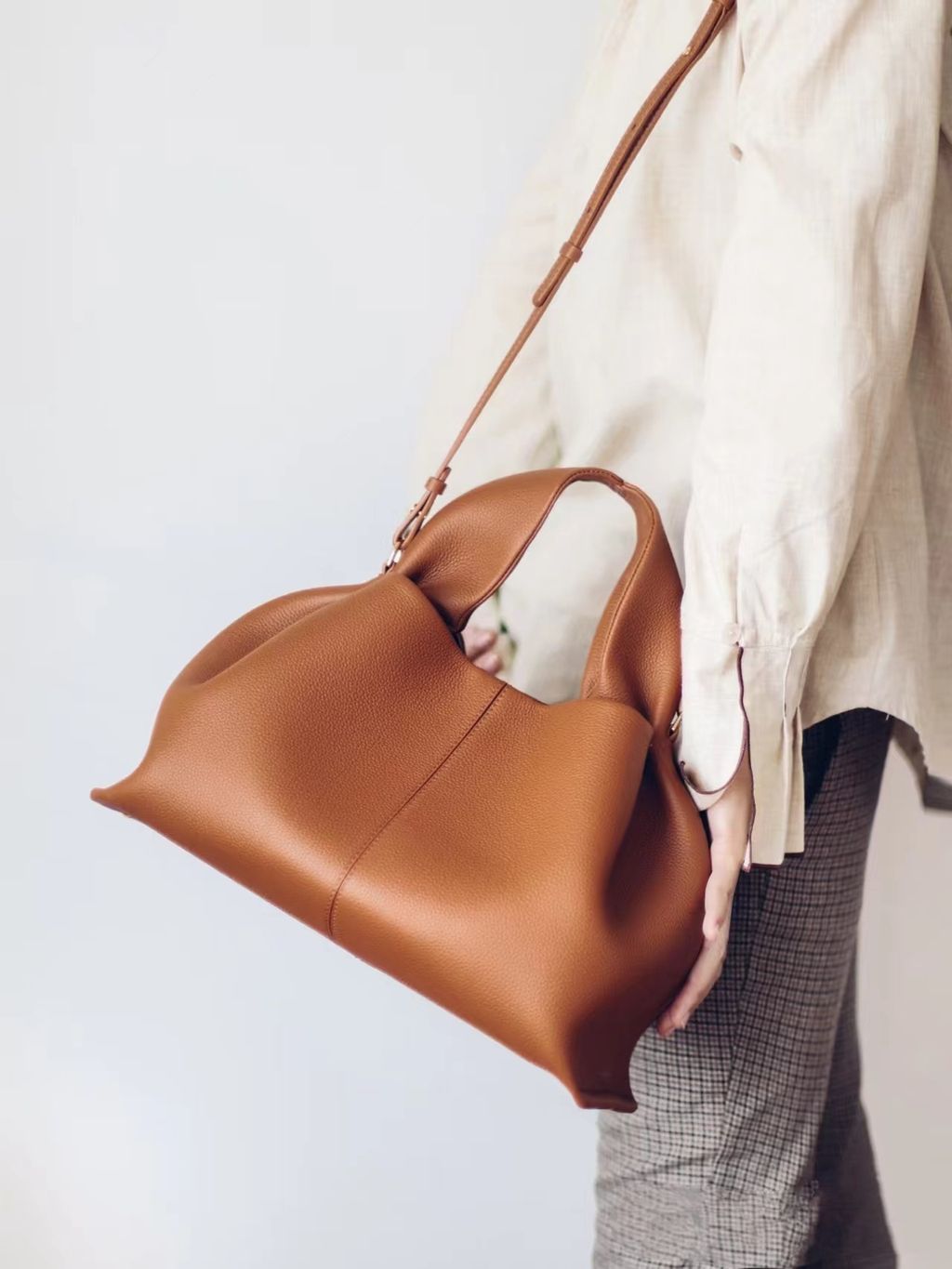 真皮雲朵餃子斜背包7