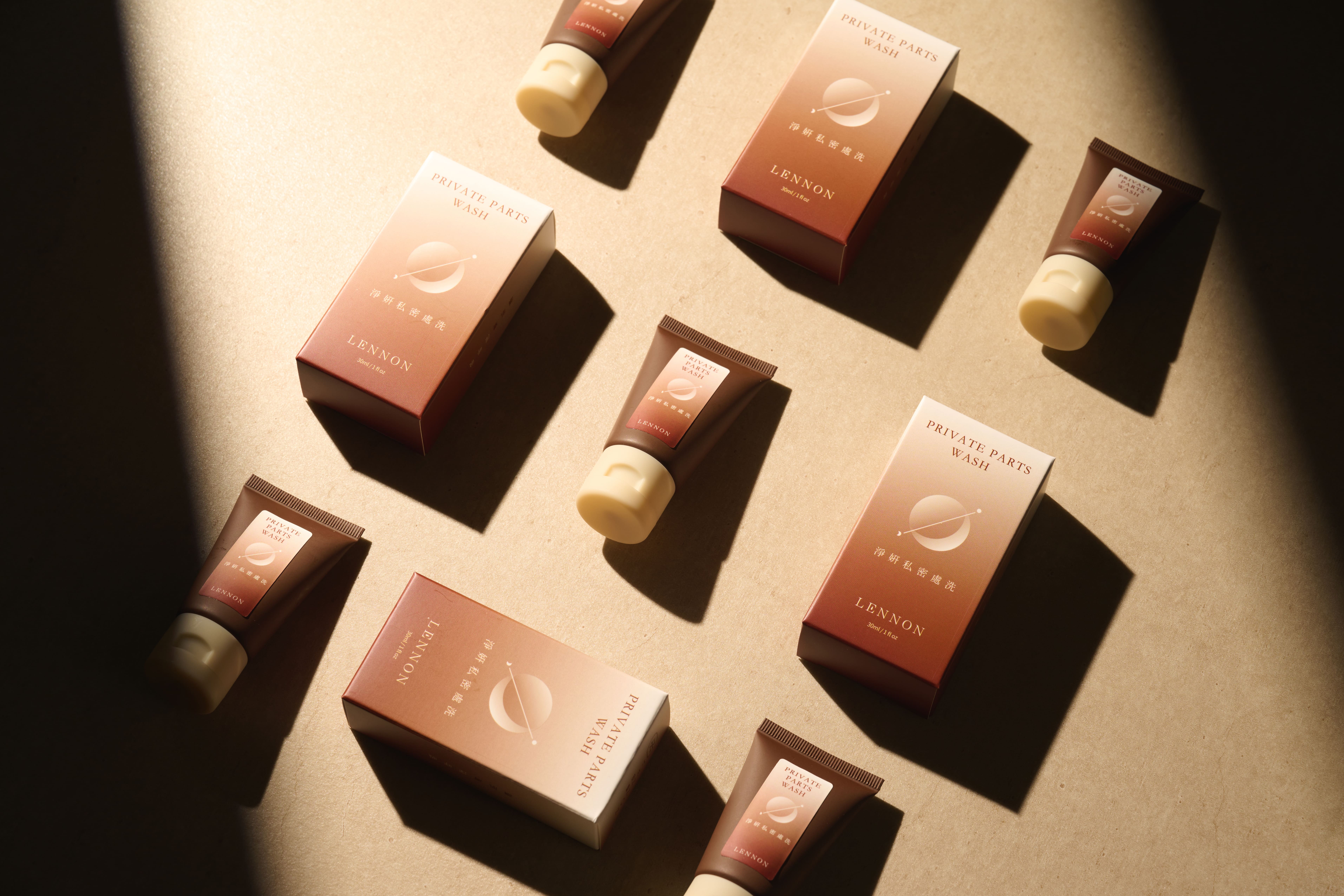 淨妍私密洗採用純素配方，成分單純透明