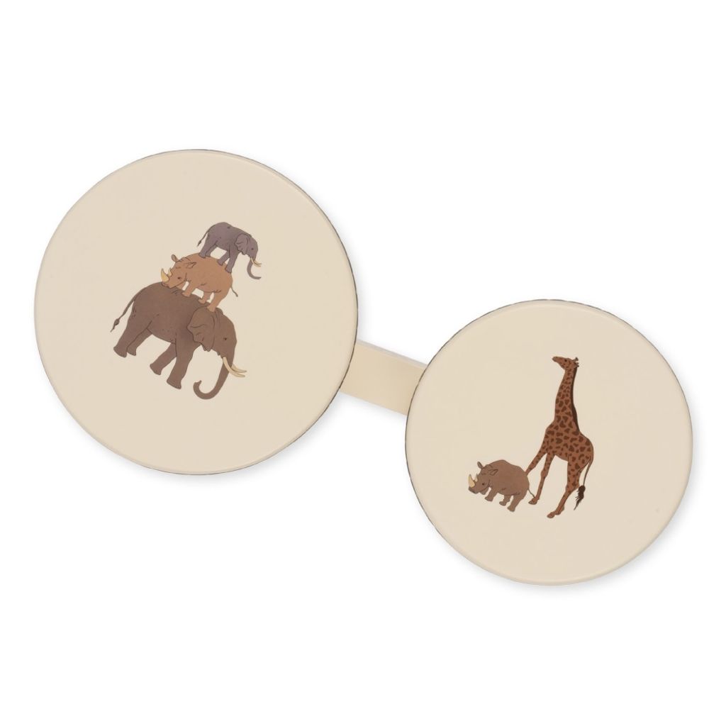 tw-11134207-820le-mmbia6xfj2tg5d