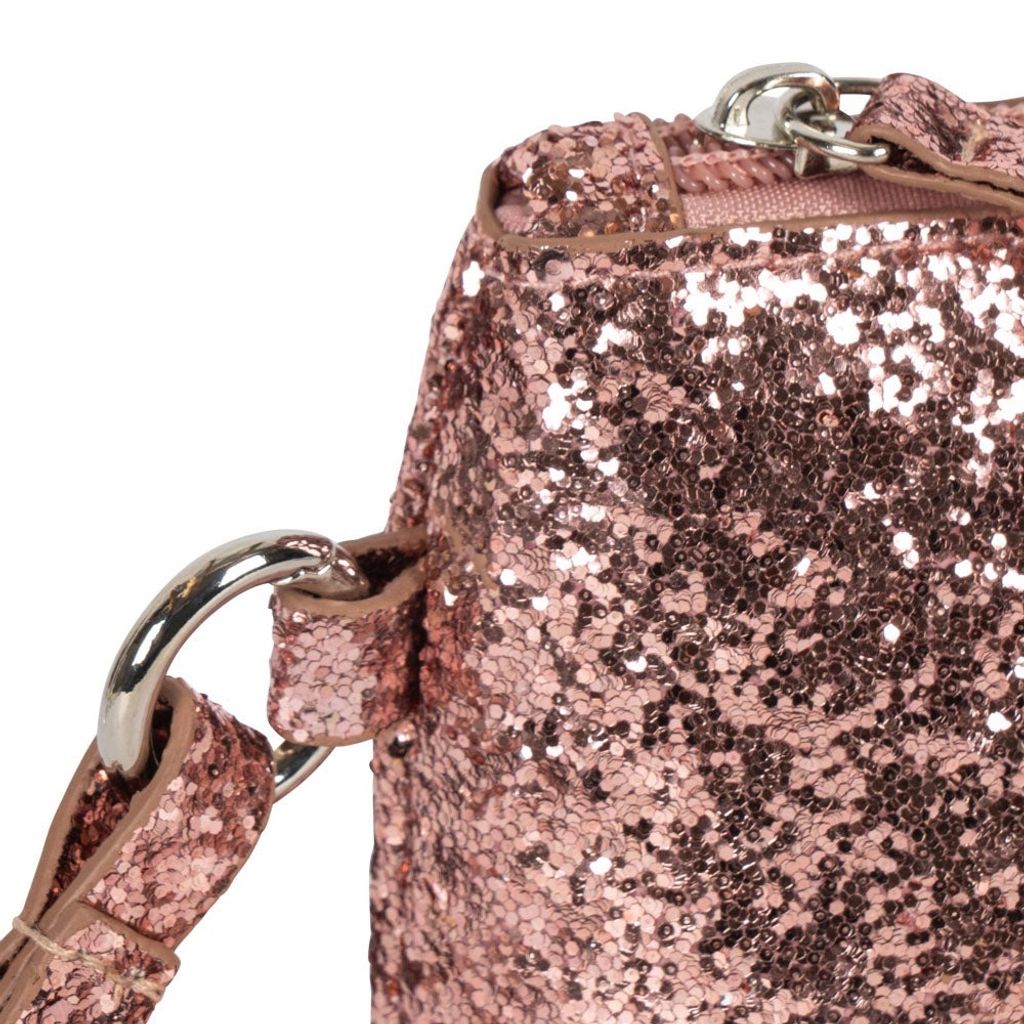 tw-11134207-820l7-mmbg3td5w9a97d