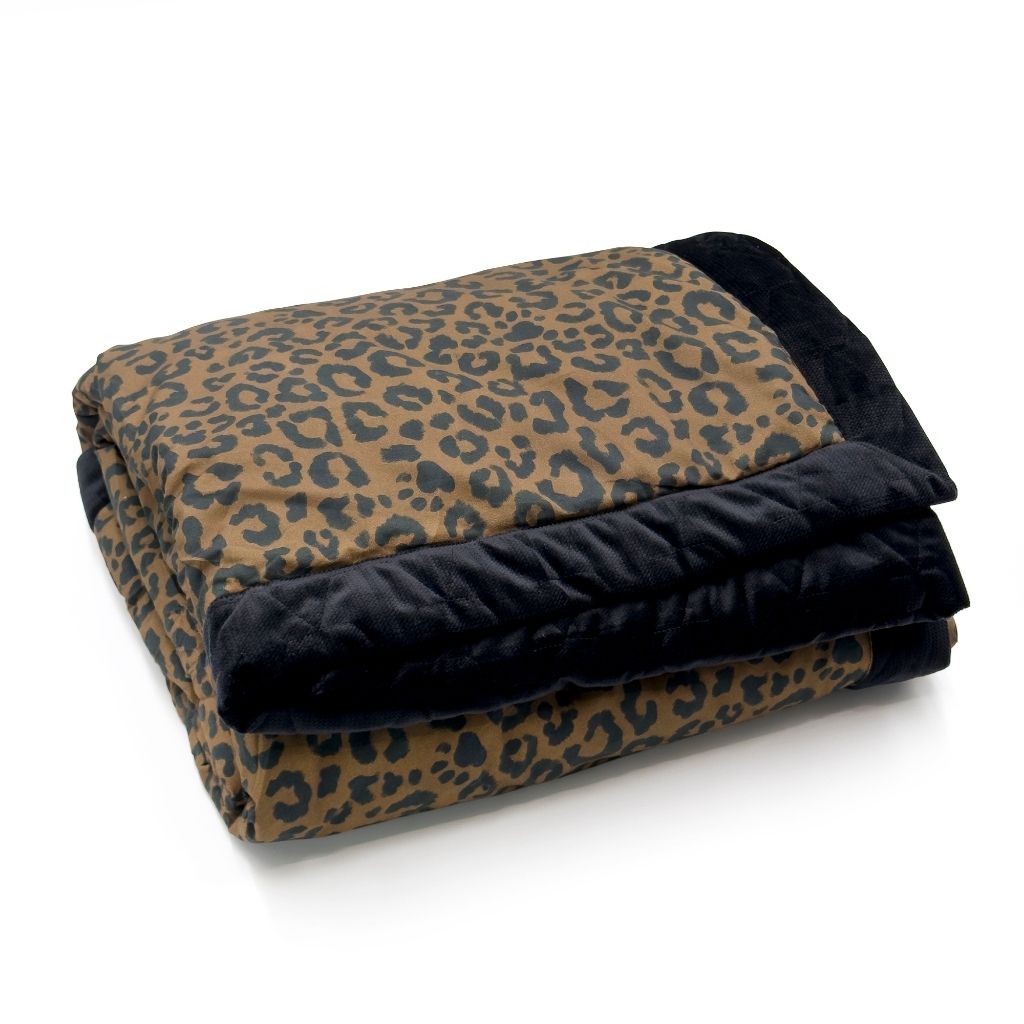 tw-11134207-81zto-mj5adevq2c5dbc