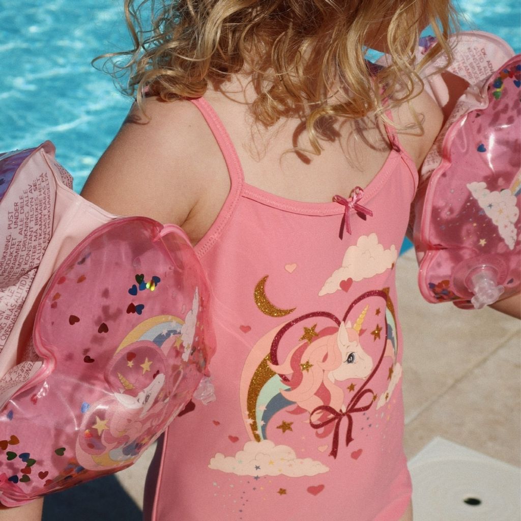 tw-11134207-7ra0k-mcg0ymhwxxf5c2