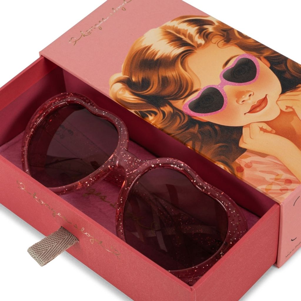 tw-11134207-81ztl-mhhhs6ej826e71