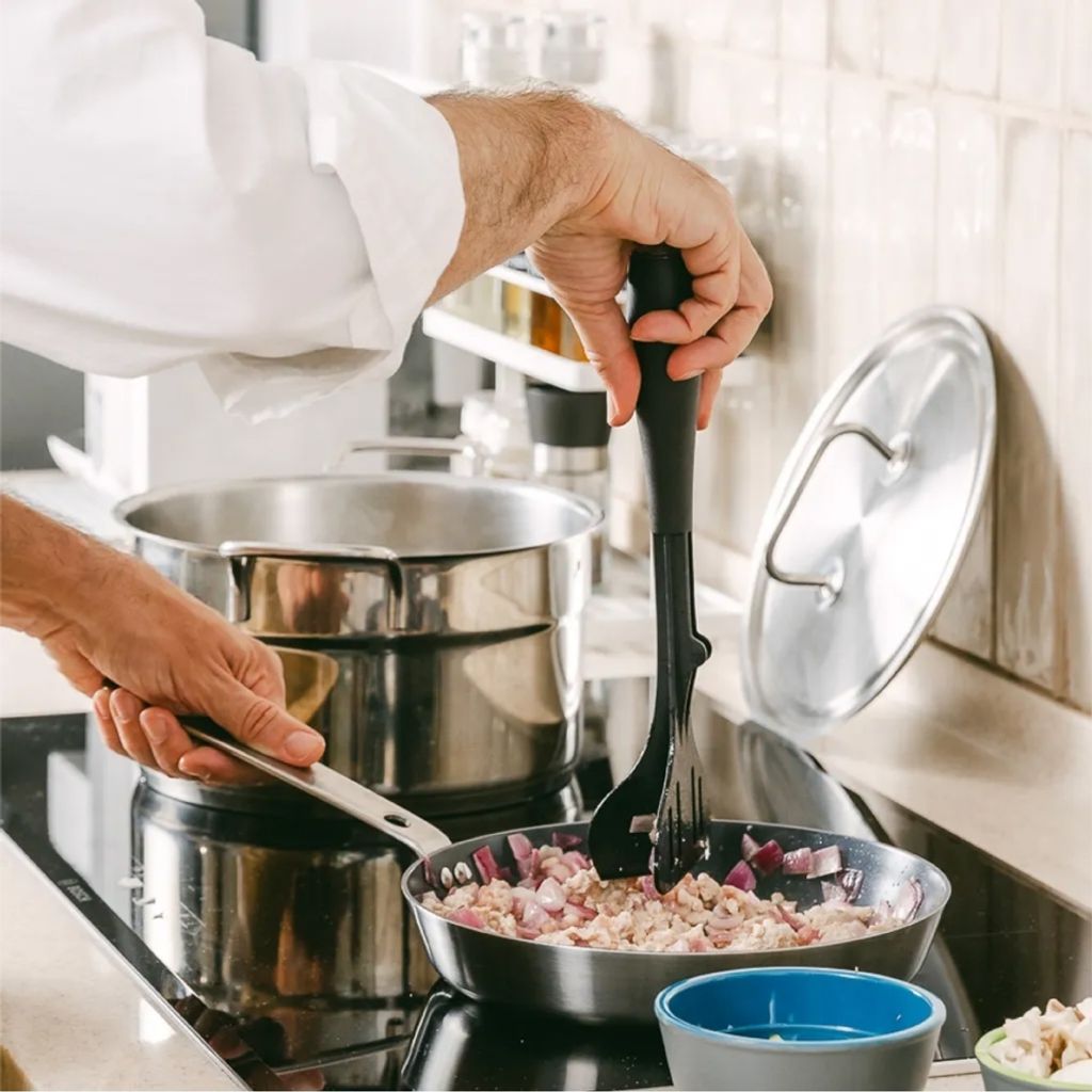 tw-11134207-81ztj-mipa2w7gxou88e