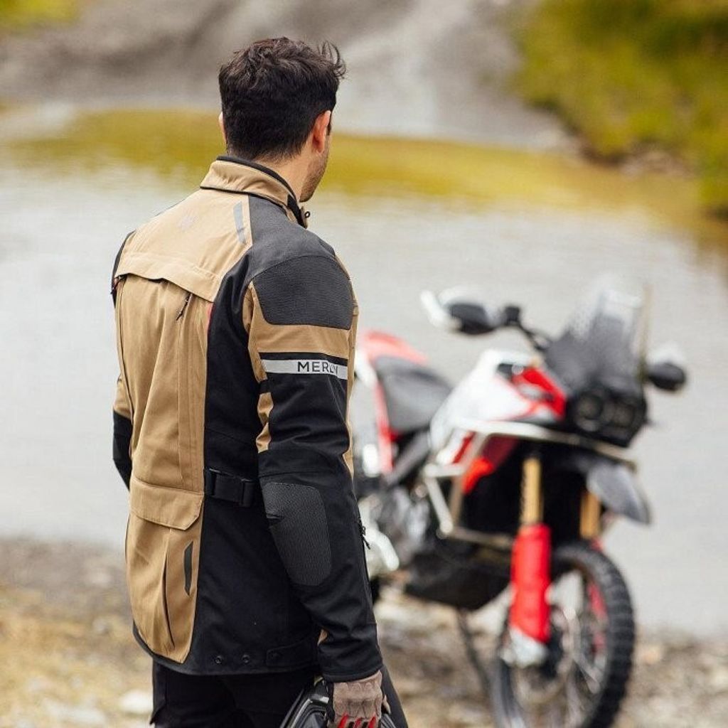 tw-11134275-7ra0r-mdohrpeyd49z09