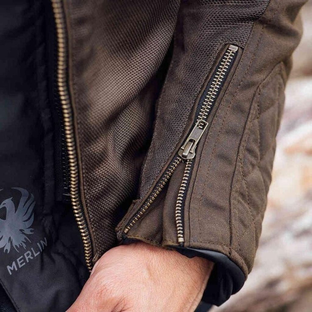 tw-11134275-7ra0l-mdohrp9elalhd3