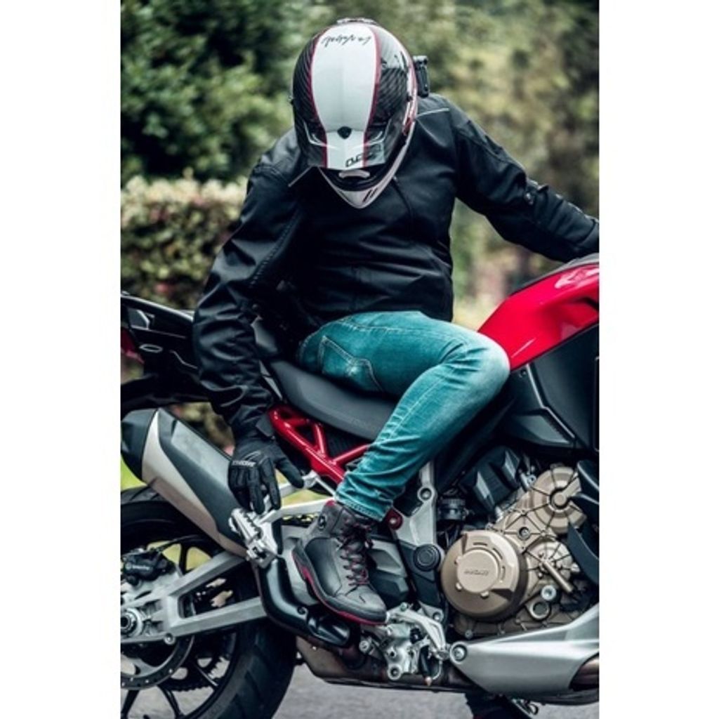 tw-11134201-7qul6-lia65nht5vw414