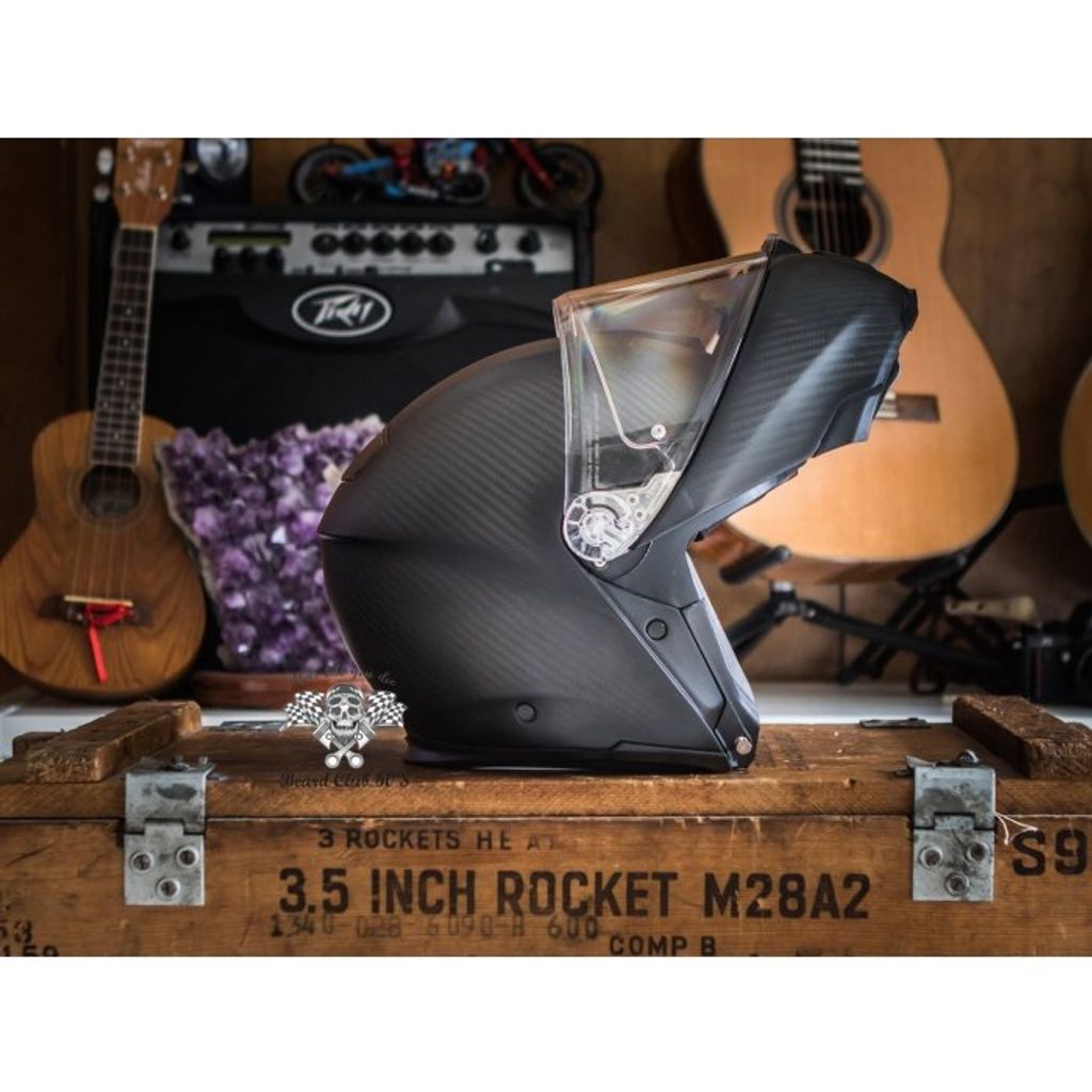 tw-11134201-7qukz-li2rax1zozp08a