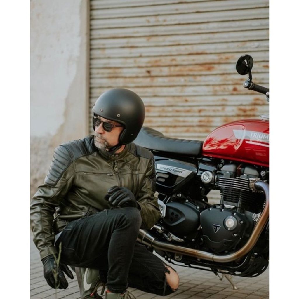 tw-11134201-7r98r-llylngifegez96