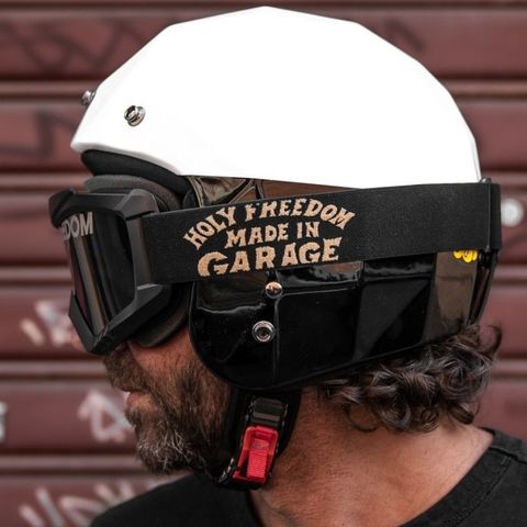 tw-11134201-7qul4-ljwt5vg5k9590c