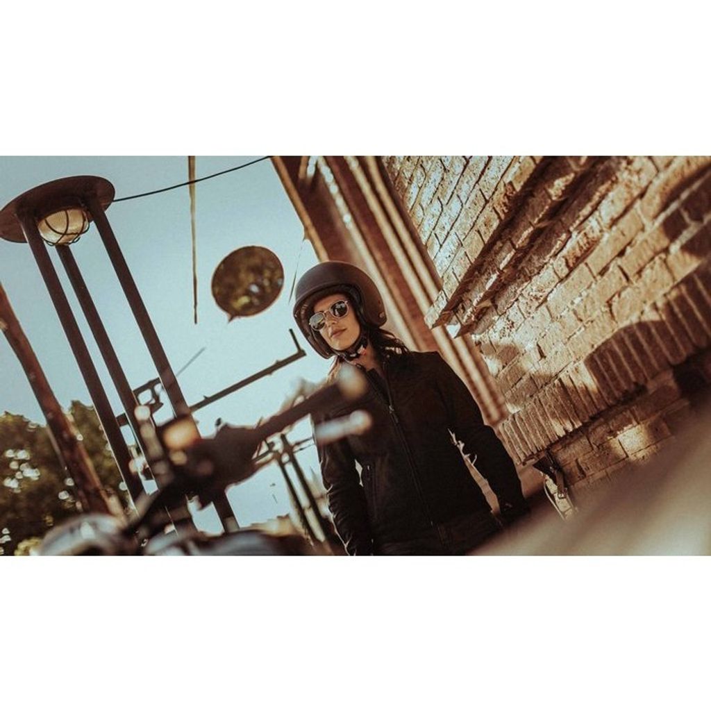 tw-11134201-7qukz-lgouzerg494c80