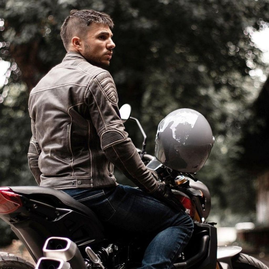 tw-11134201-7r98s-loi0xr6mwv7e3e