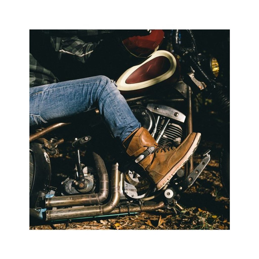 tw-11134207-23010-skcvfv229smv47