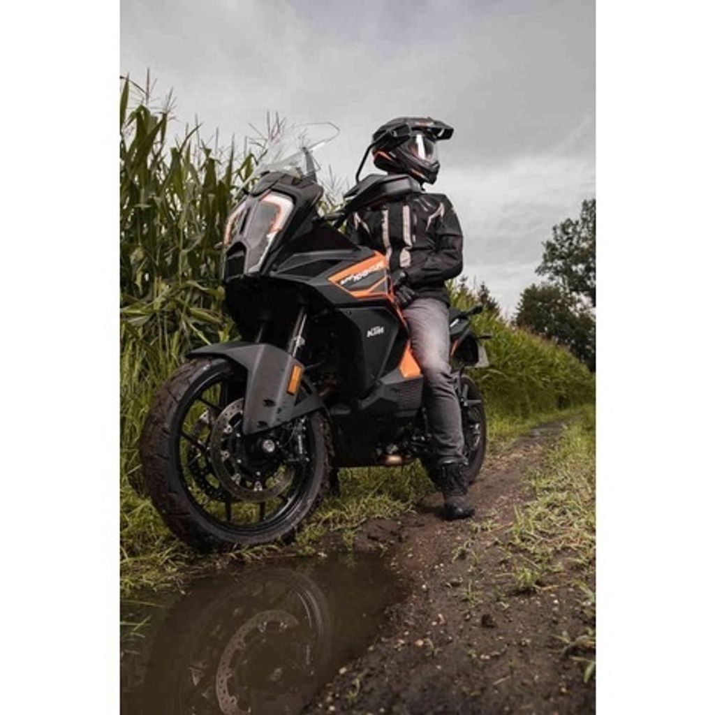 tw-11134201-7qukw-lgoutsho5nhlca