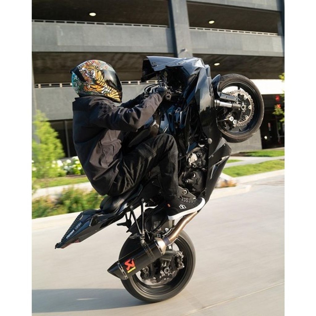 tw-11134201-7r98t-lo2c6vp4tjy182