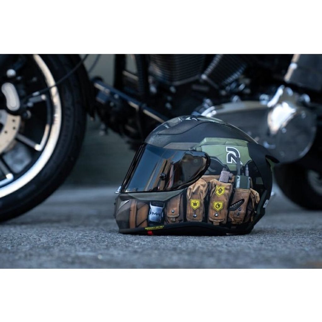 tw-11134201-7qukx-li2re2oneszm18