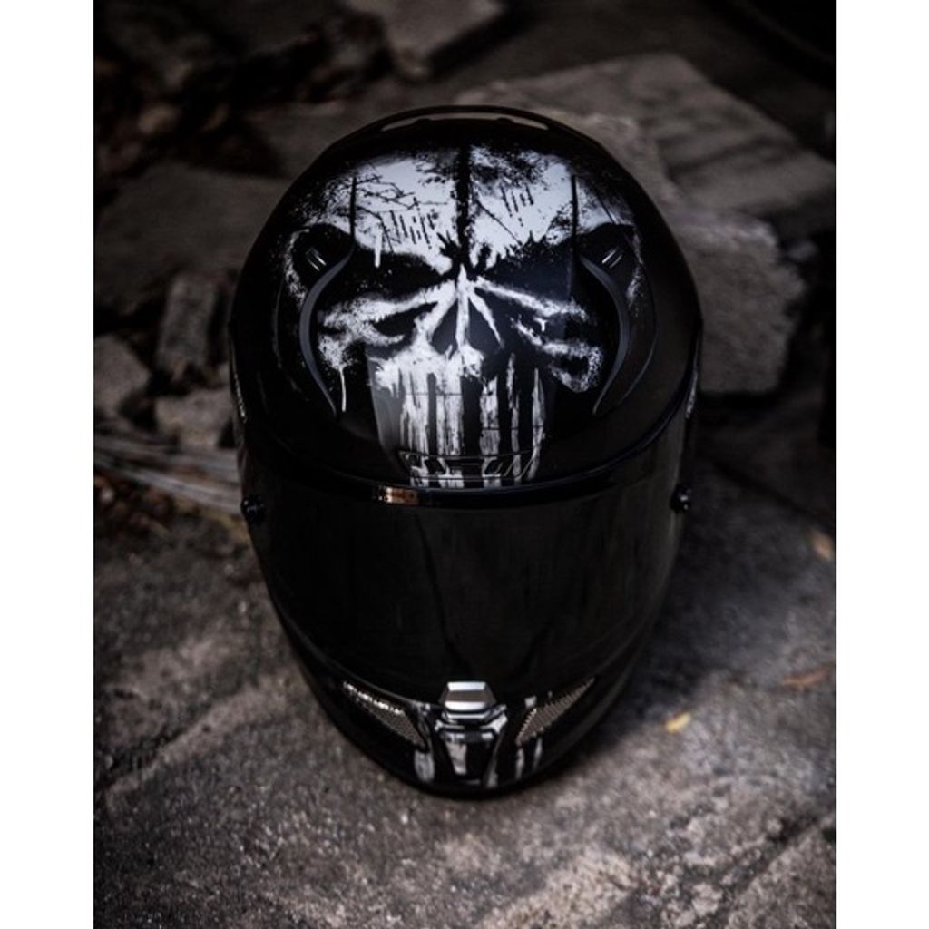 tw-11134201-7qul5-li2re4kmnbucda