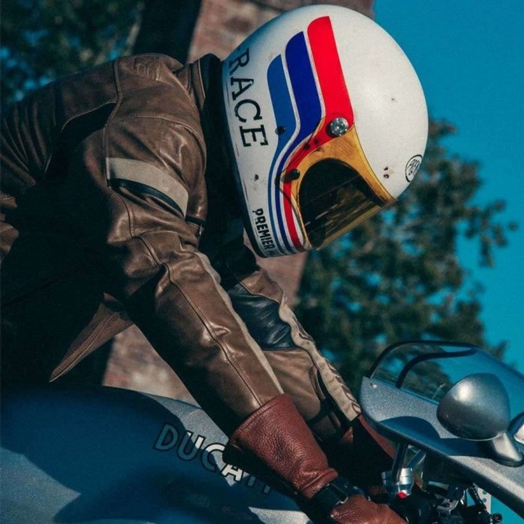 tw-11134201-7qul1-li4i0z3zji5w34