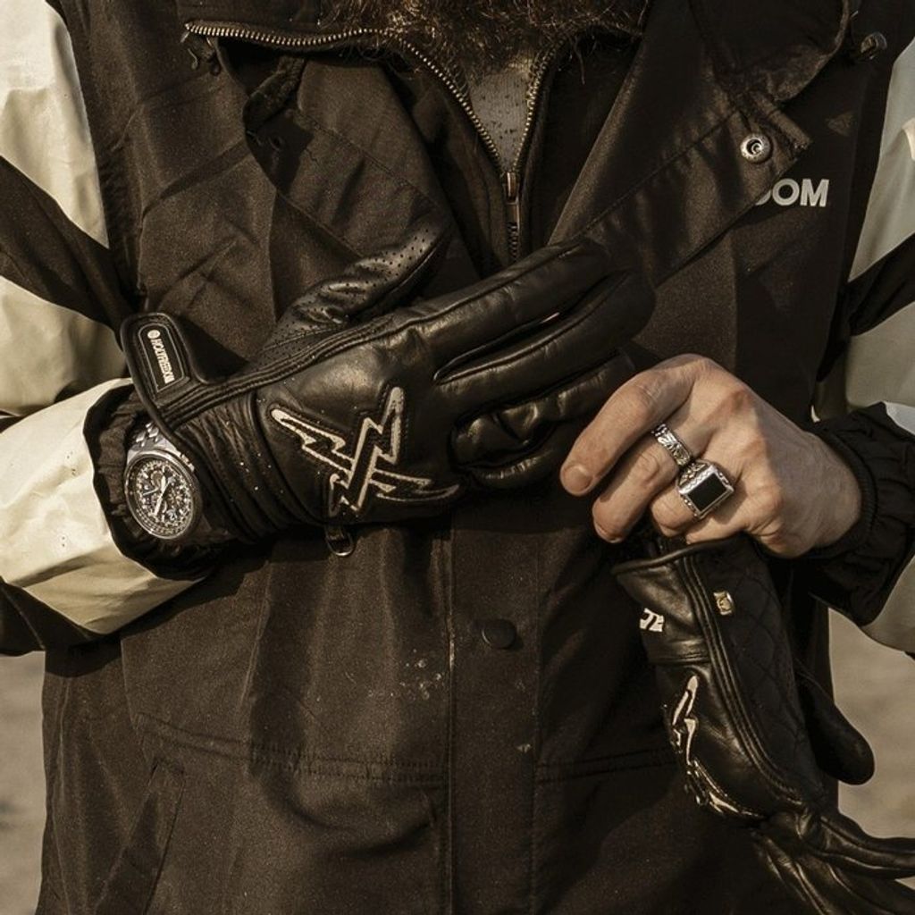 tw-11134201-7qul2-lewqpsr8m15356