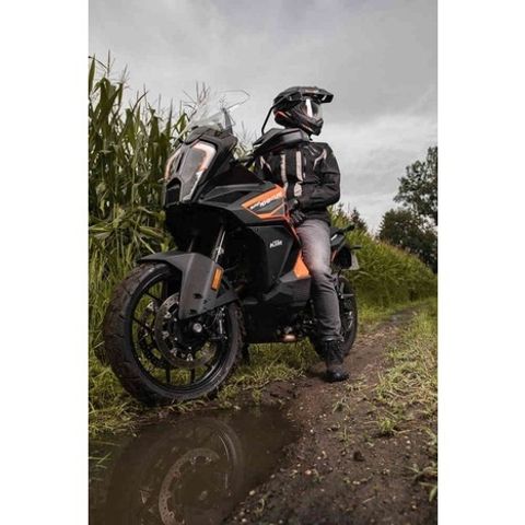 tw-11134201-7qukw-lgoutsho5nhlca