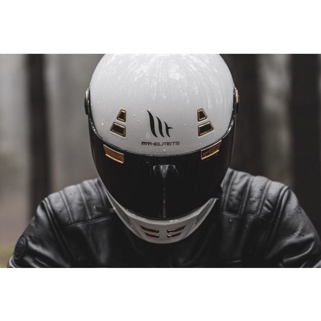 tw-11134201-7qul6-lfwa5fp1cvu25e