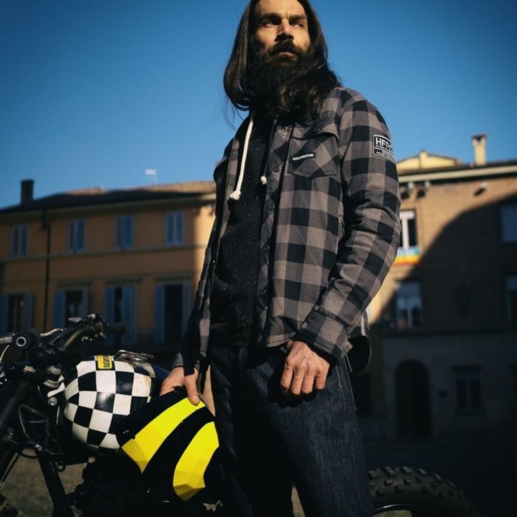 tw-11134201-7qul4-lewqpsct74mn20