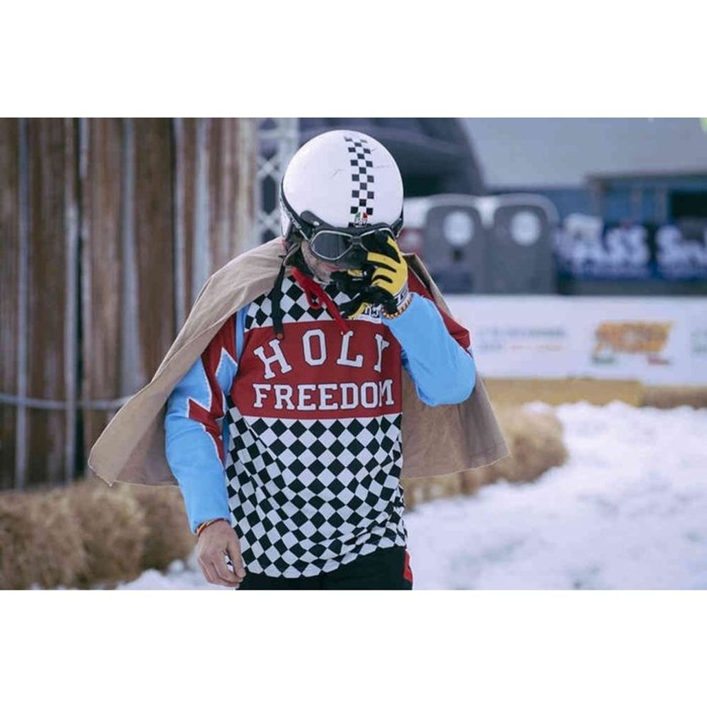 tw-11134201-7qukx-lewqpt1s6lon00