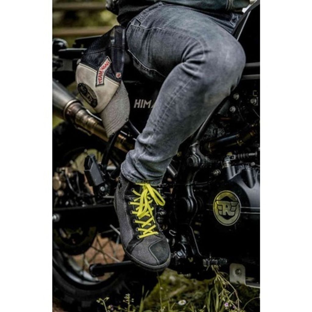 tw-11134201-7qul4-lijvg33vd7eca7