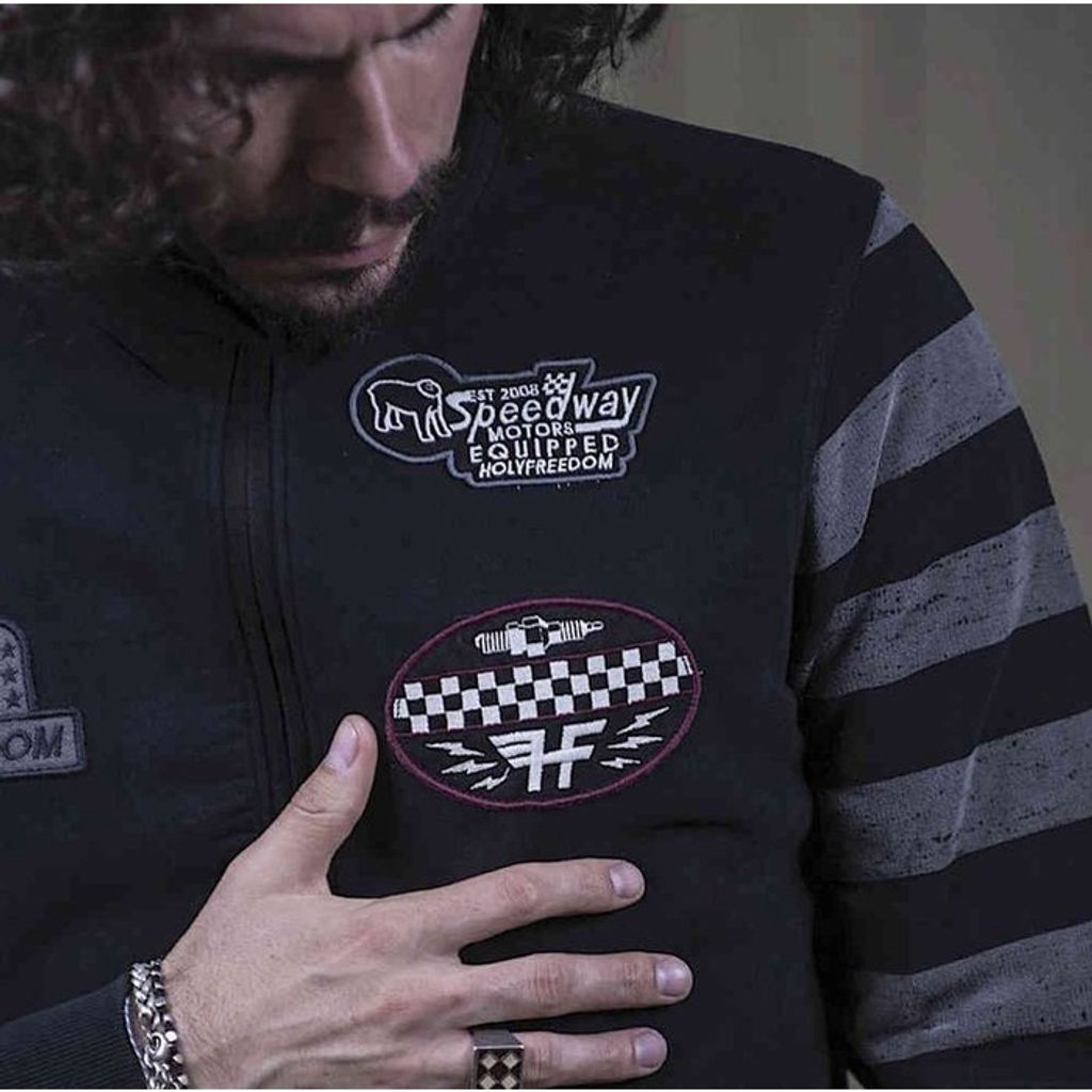 sg-11134201-22120-817z78fqhskv4b