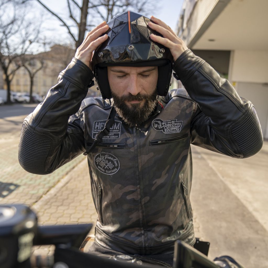 tw-11134207-7qukx-lepqzsgs2b6p6d