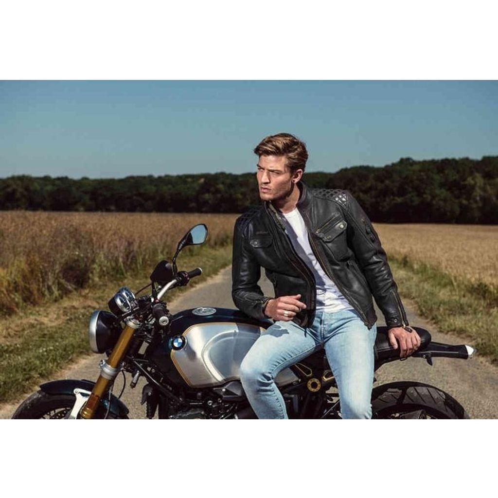 e645a93fbb085a42636180d4667a7be6