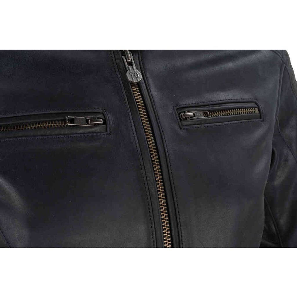 03b4be3296b49d475321776dc1518828