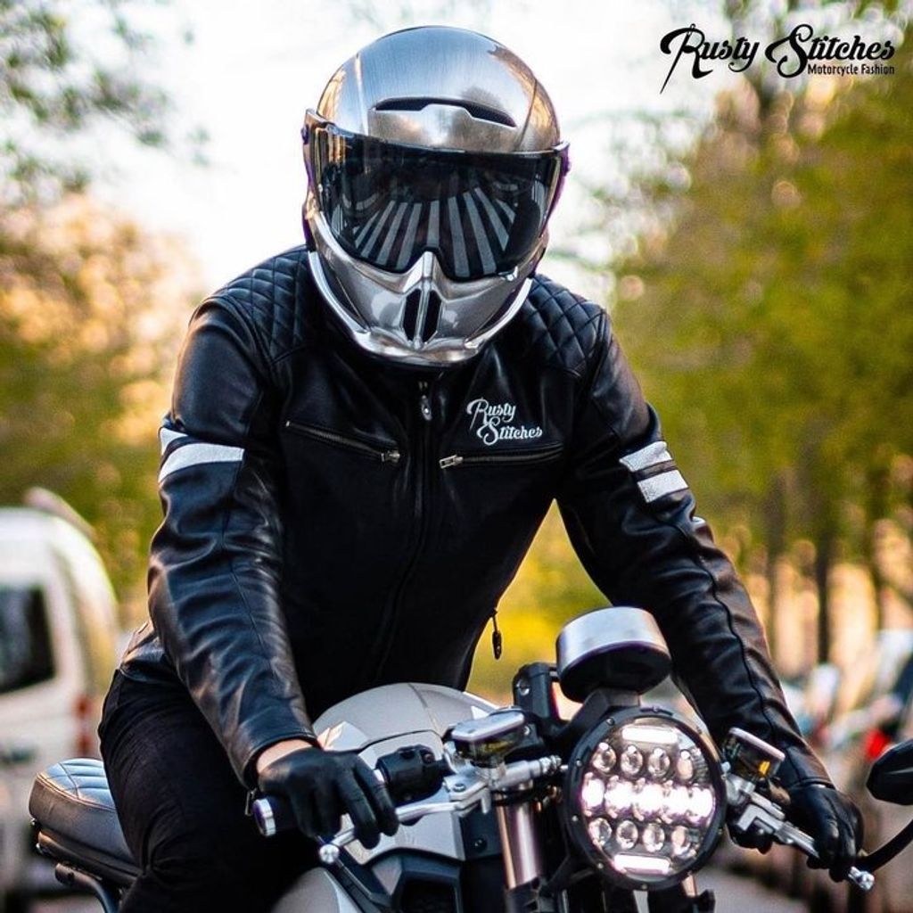 10194dc830626867d903a12715e9589d