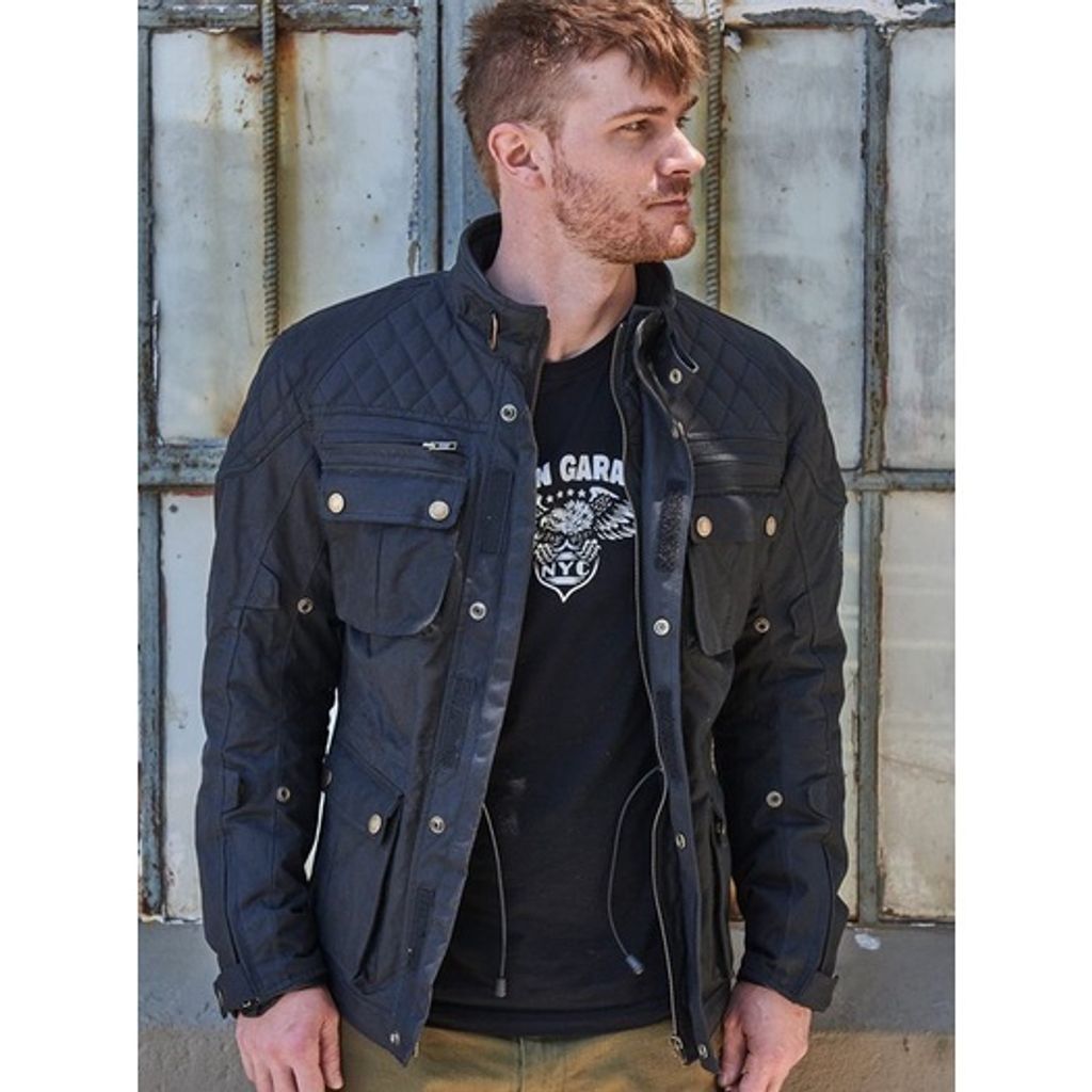 a4720f7bf98434532bf3301c8704db24