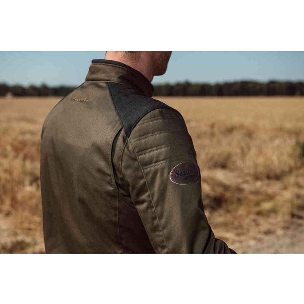 82d22084b30bf300f4974a508e62ef34