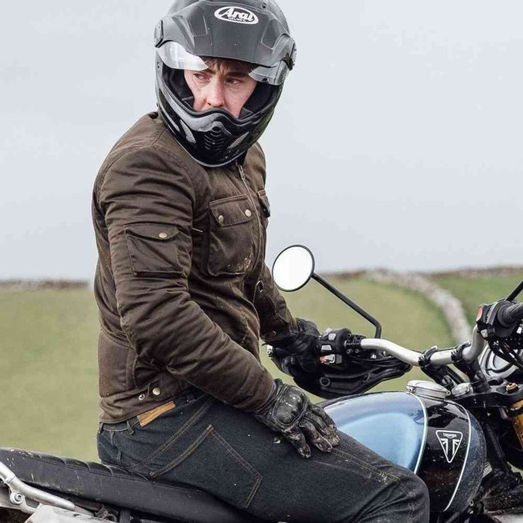 f932d11a6b6a735a5d9444facb302387